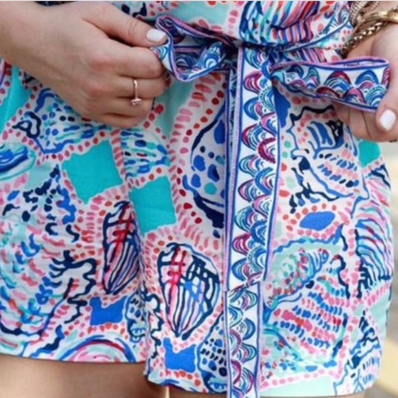 Lilly Pulitzer Deanna romper in Shell Me About It - Picture 3 of 8